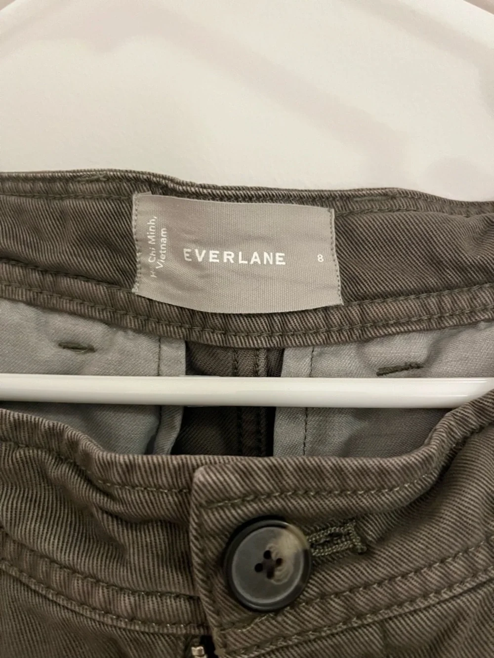 Everlane the Chino in Buttersoft - Olive size 8 - Picture 3 of 4